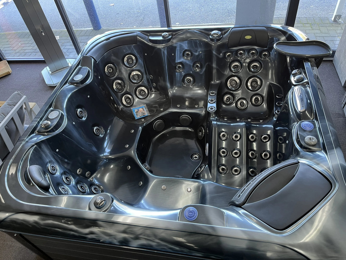 The Titanium 2 - Spa, Pool World Australia
