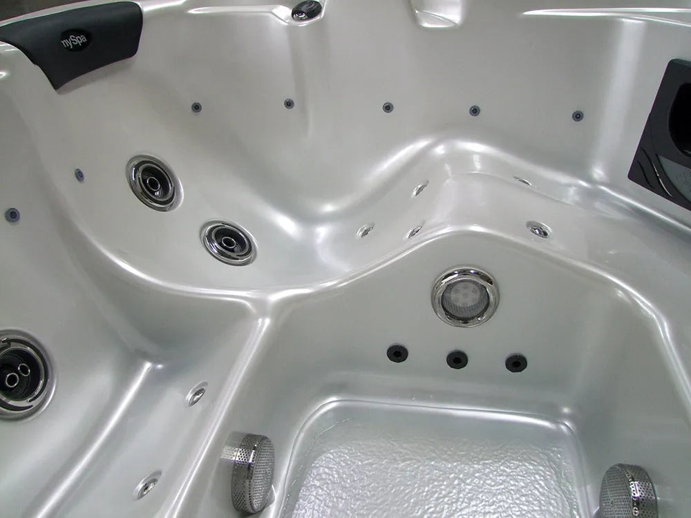 MyFavourite | 6 Person Spa | Sapphire Spas, Pool World Australia