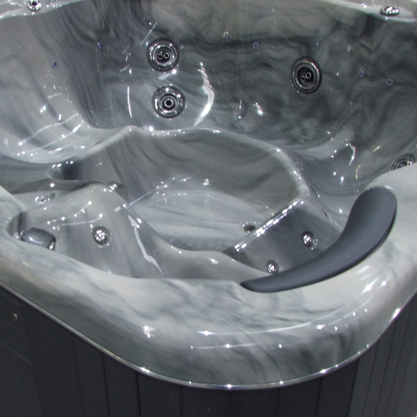 MyOasis | 5 Person Spa | Sapphire Spas