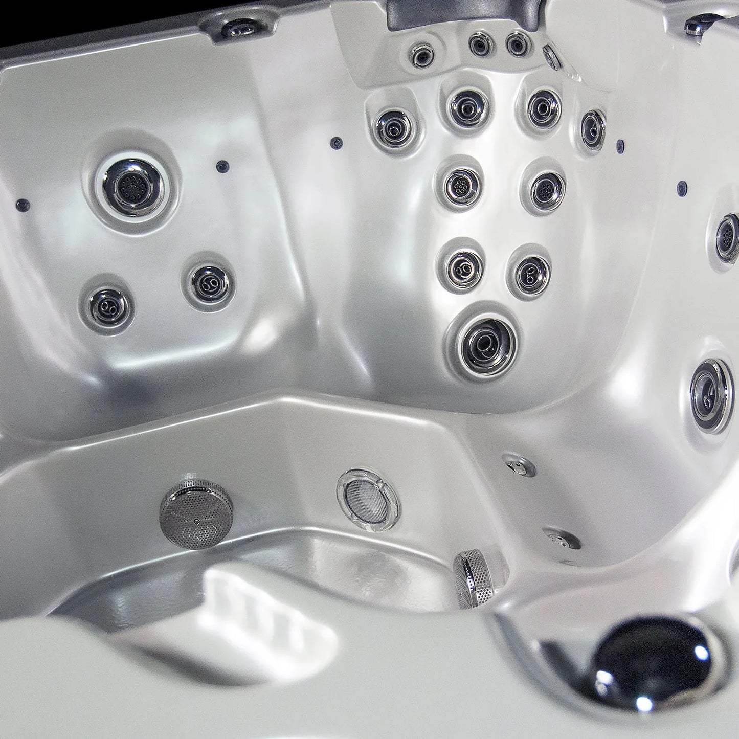 MyOasis | 5 Person Spa | Sapphire Spas, Pool World Australia